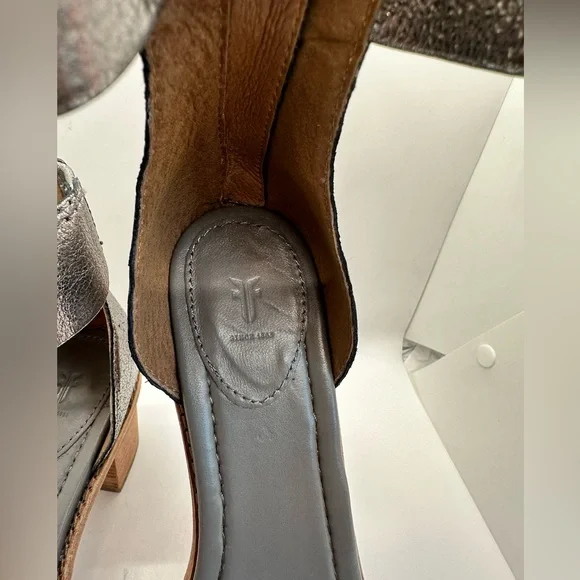 Frye Brielle Metallic Zip-Cuff High-Heel Sandals US size 9.5 excellent condition - Picture 8 of 16